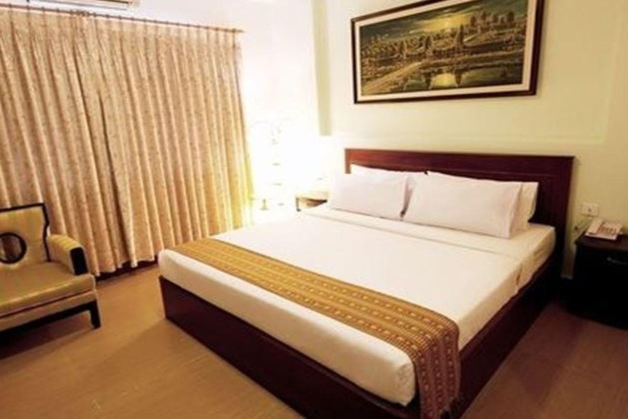 פנום פן Hotel Luxury World מראה חיצוני תמונה
