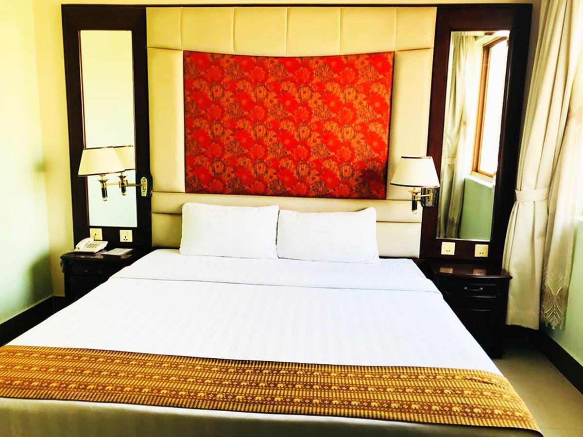 פנום פן Hotel Luxury World מראה חיצוני תמונה