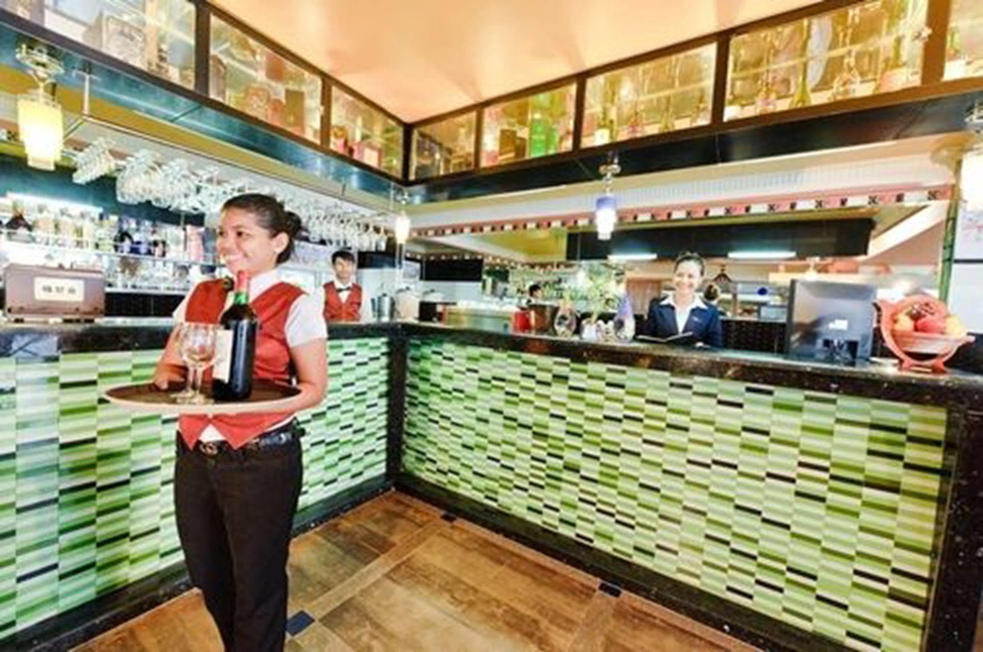 פנום פן Hotel Luxury World מראה חיצוני תמונה