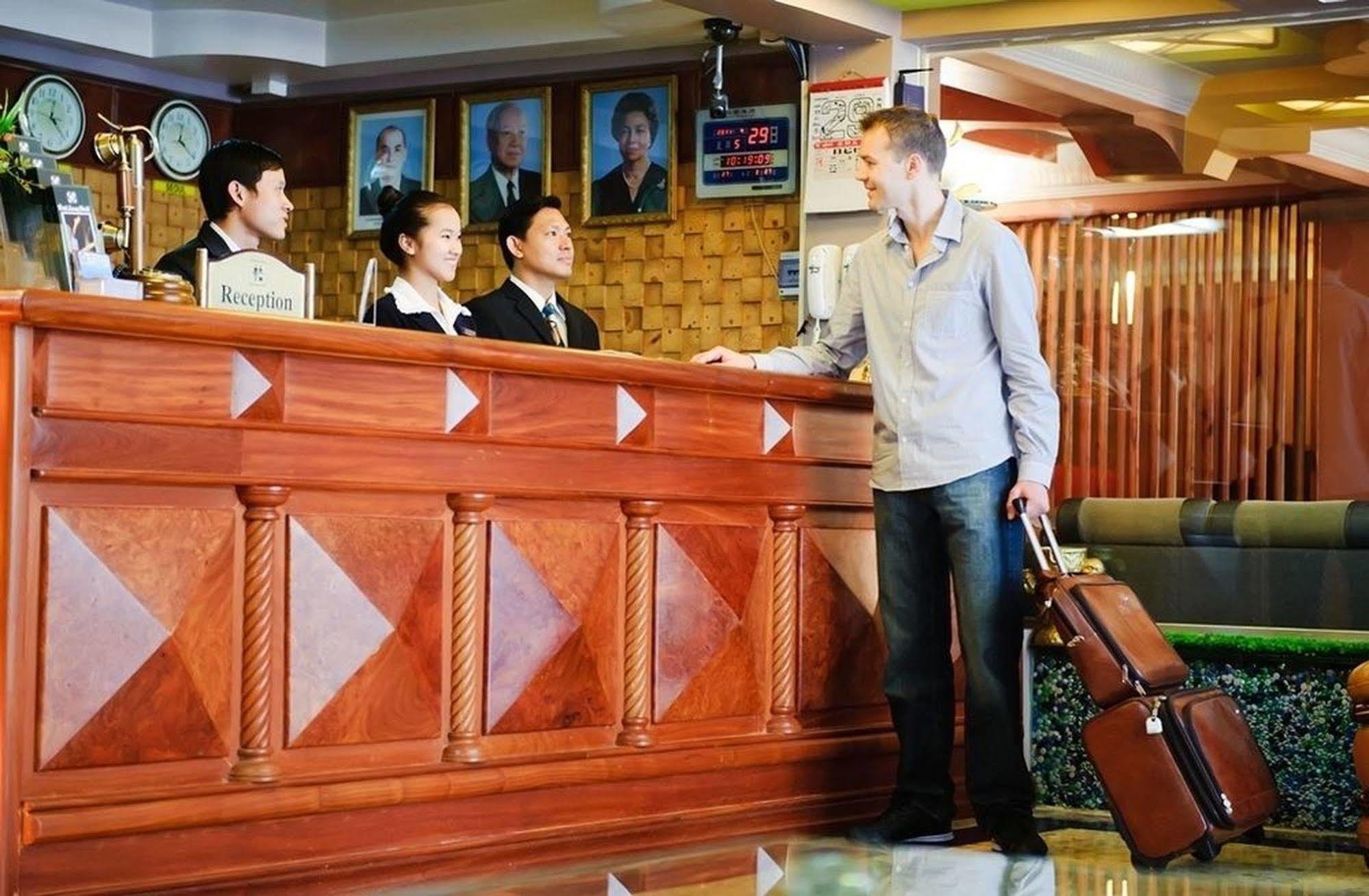 פנום פן Hotel Luxury World מראה חיצוני תמונה