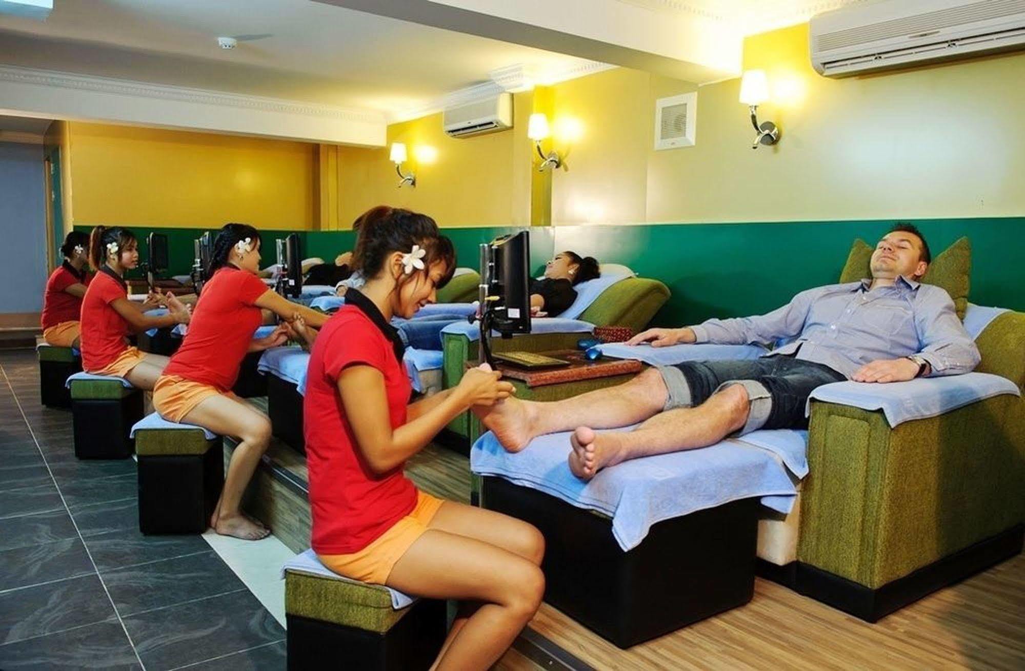 פנום פן Hotel Luxury World מראה חיצוני תמונה